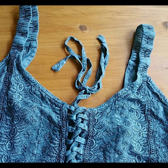 Crop top - Picture 4 of 5